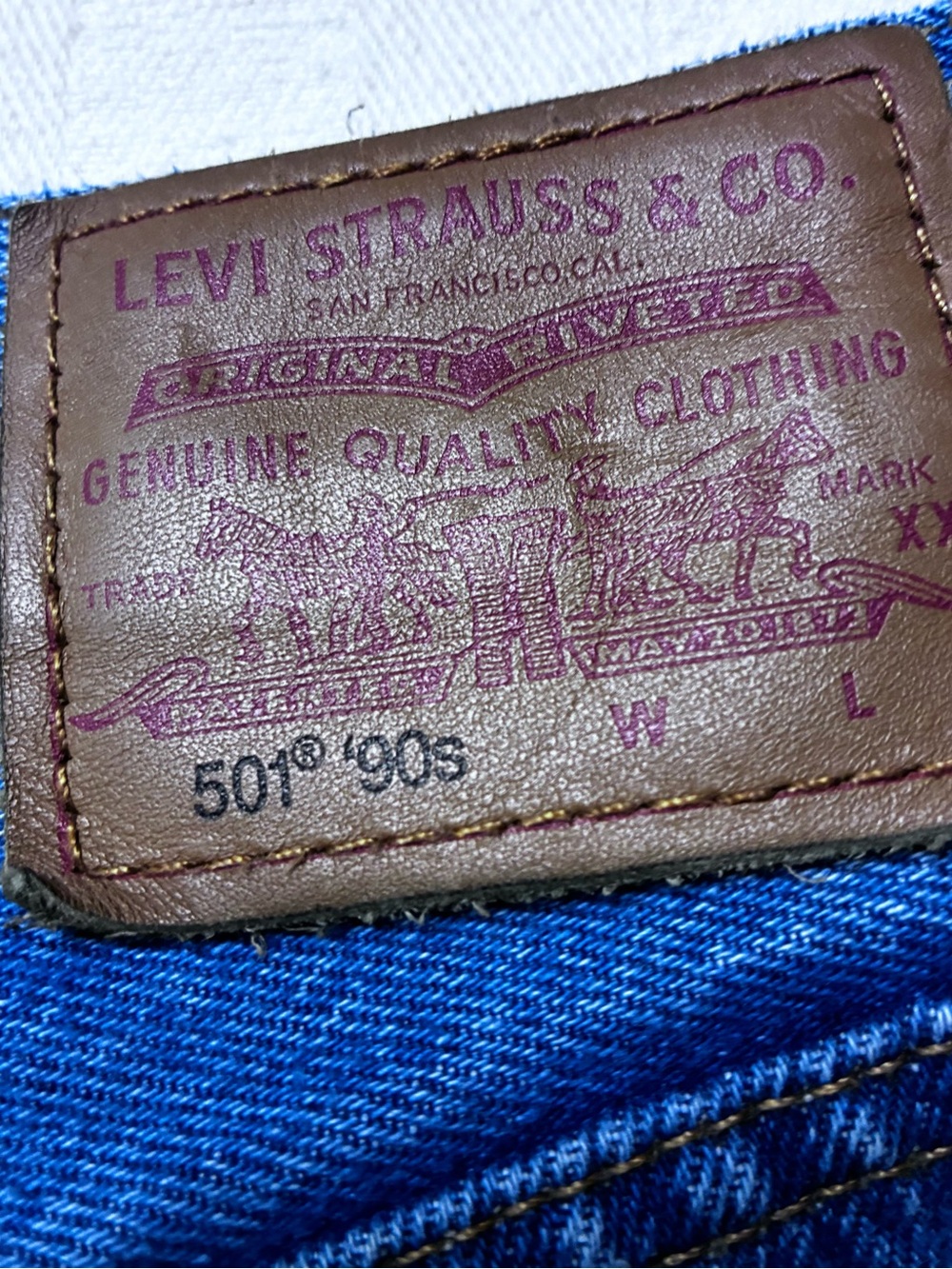 Levi's 501 90s Women's Classic Button Fly Jeans 28W30L (0999)